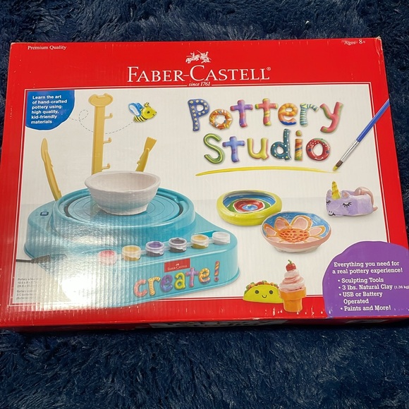 NWT Kids Pottery Studio PLUS refill! - Picture 2 of 7